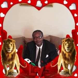 Meet your Posher, Kenneth